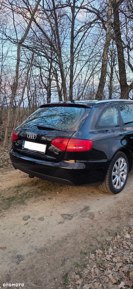 Audi A4 Avant 2.0 TDI - 11