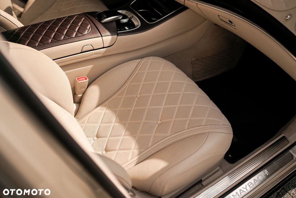 Mercedes-Benz Maybach Klasa S 560 4Matic 9G-TRONIC - 22