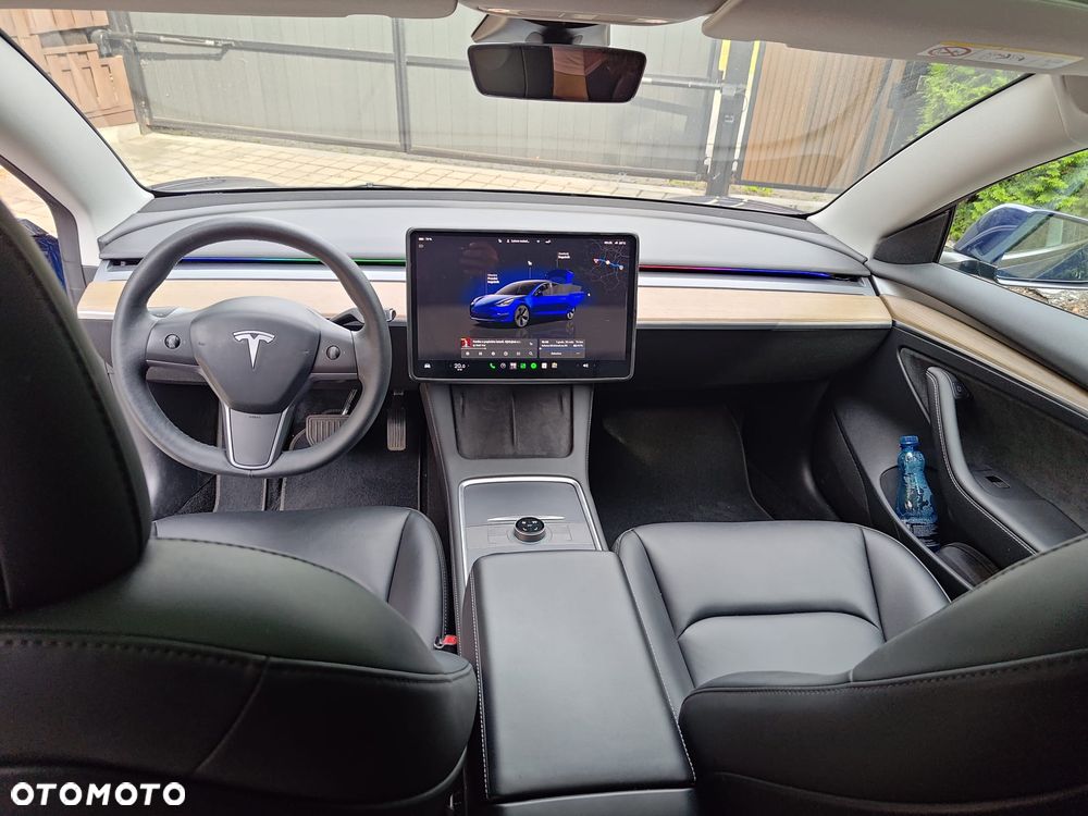 Tesla Model 3 - 14