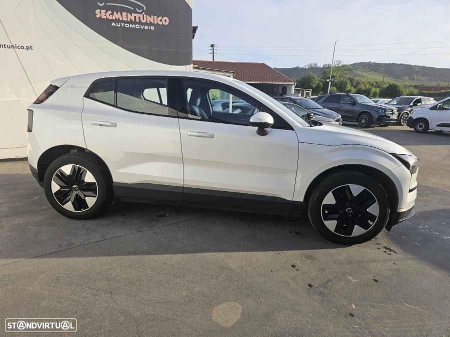 Volvo EX30 Single Motor Extended Range RWD Core - 8