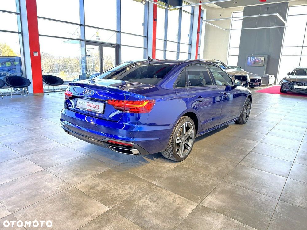 Audi A4 Limousine - 9