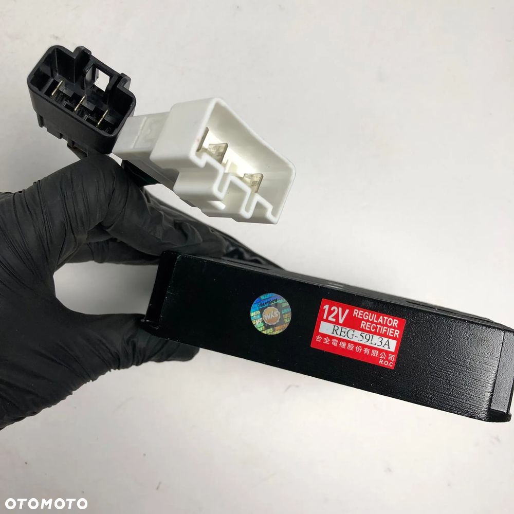 SYM GTS Joymax Cruisym MAXSYM 300 400 Regulator Napięcia - 2