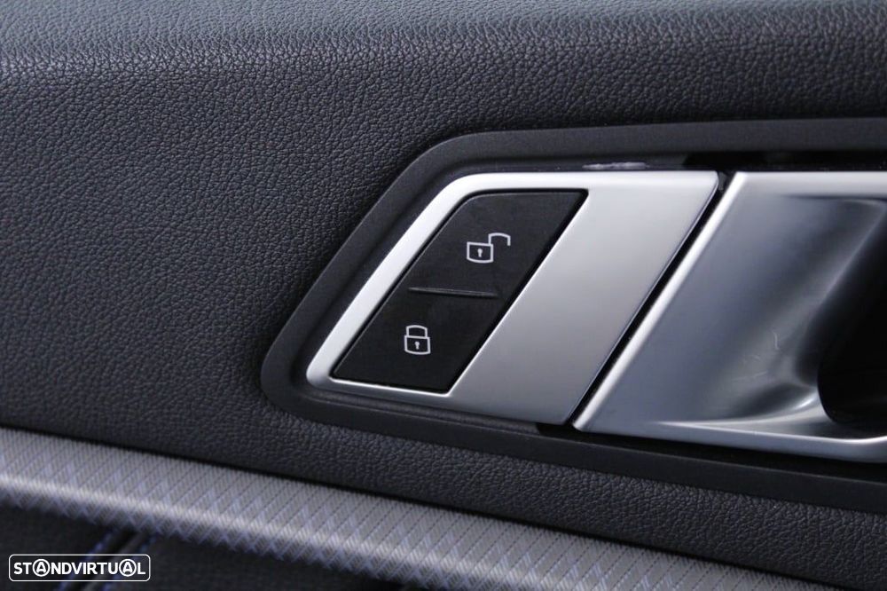 BMW 116 d Pack Desportivo M Auto - 22
