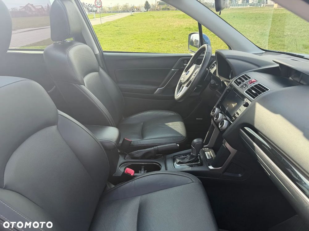 Subaru Forester 2.0 XT Comfort Lineartronic - 16