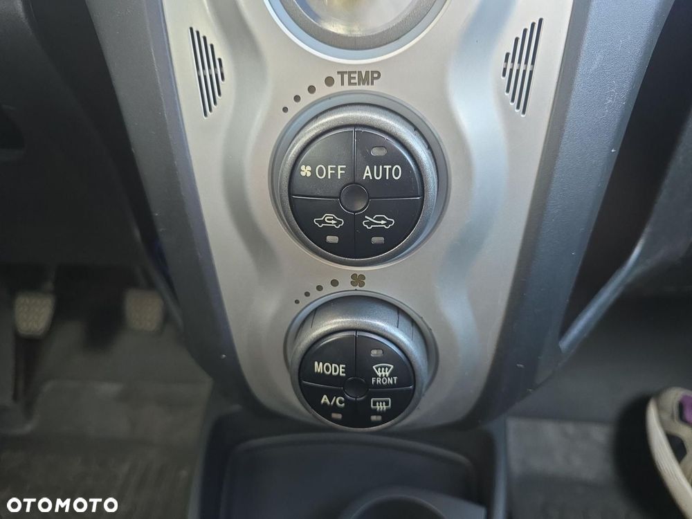 Toyota Yaris 1.3 Luna A/C - 21