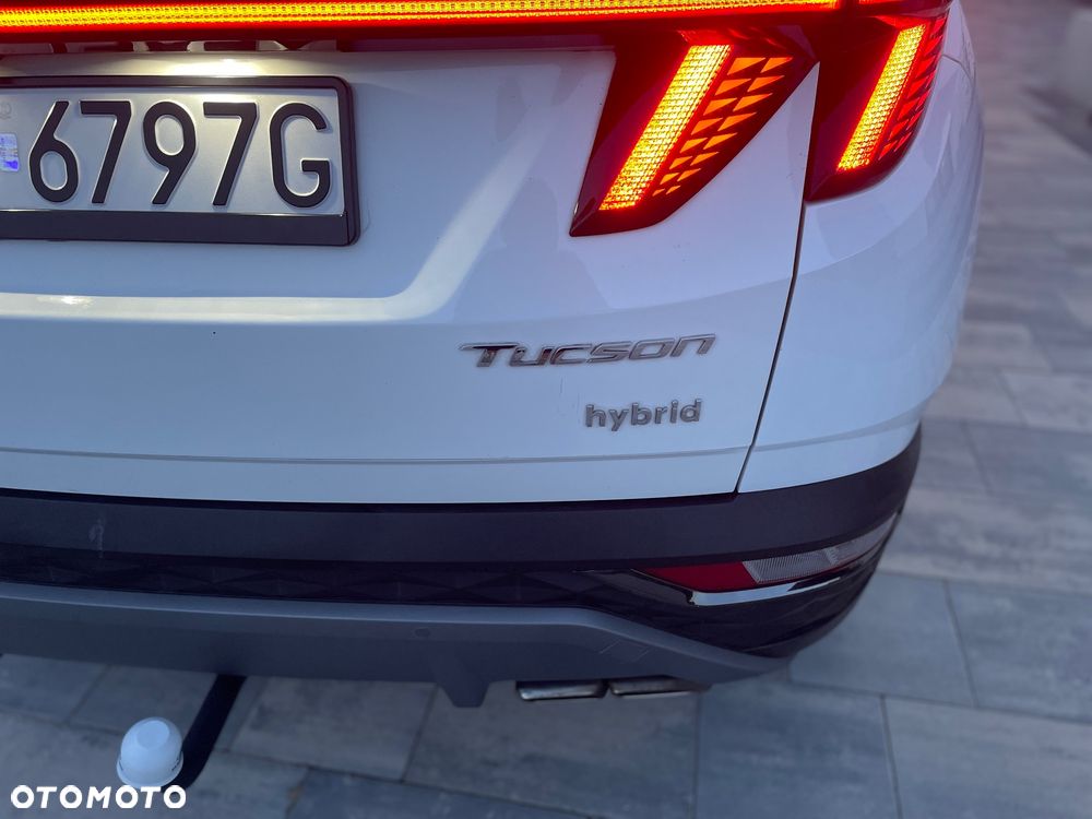 Hyundai Tucson 1.6 T-GDi HEV Executive 2WD - 18