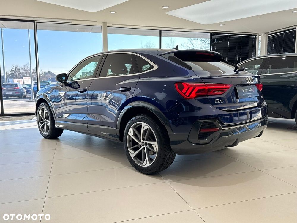 Audi Q3 Sportback - 3