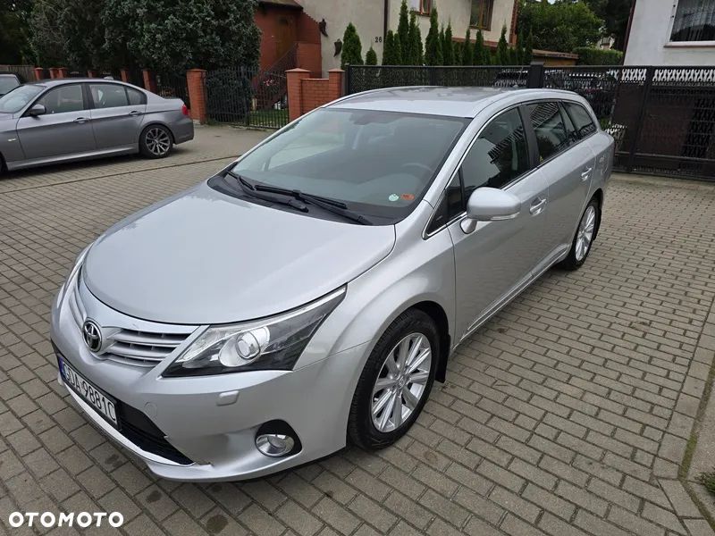 Toyota Avensis - 1