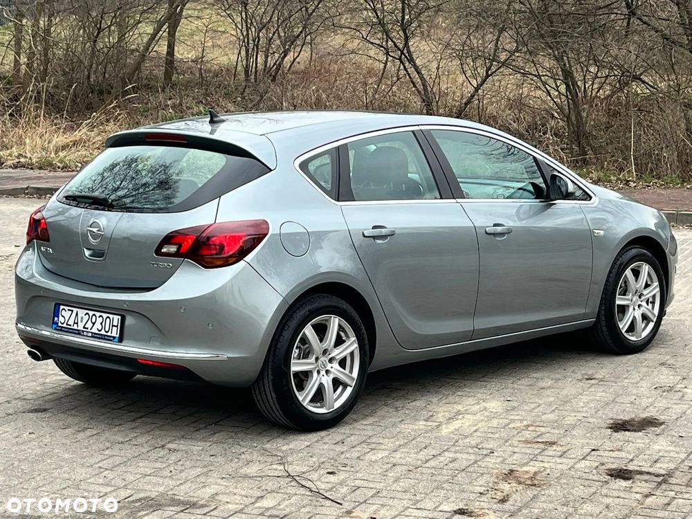 Opel Astra 1.4 Turbo Exklusiv - 10