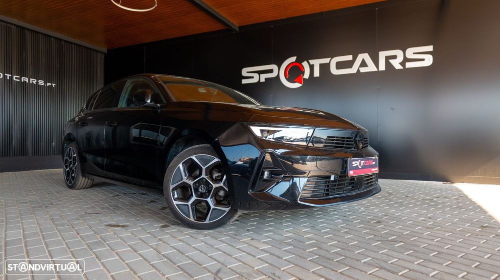 Opel Astra 1.2 T GS Line - 1