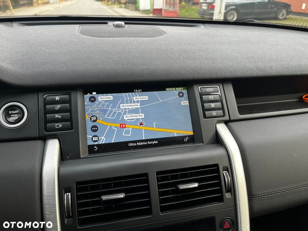 Land Rover Discovery Sport TD4 Sky View - 12