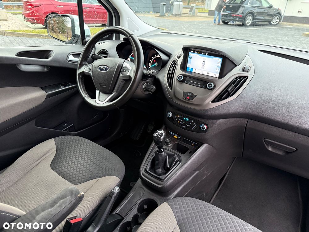 Ford Tourneo Connect 1.5 TDCi Trend - 22