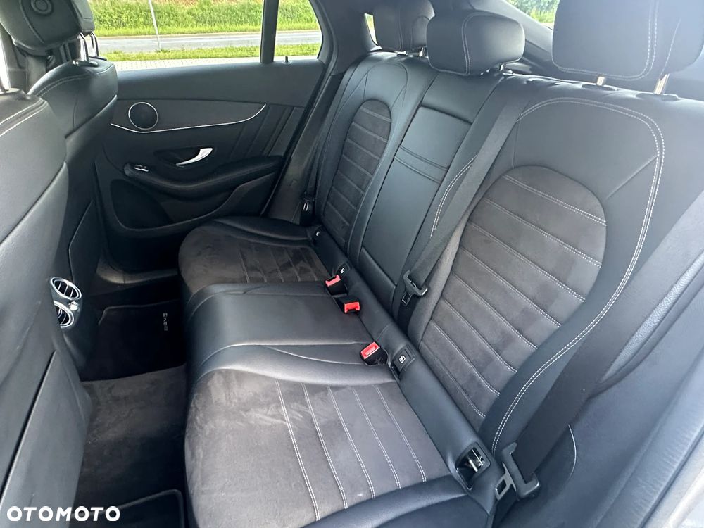 Mercedes-Benz GLC 220 d 4-Matic - 30