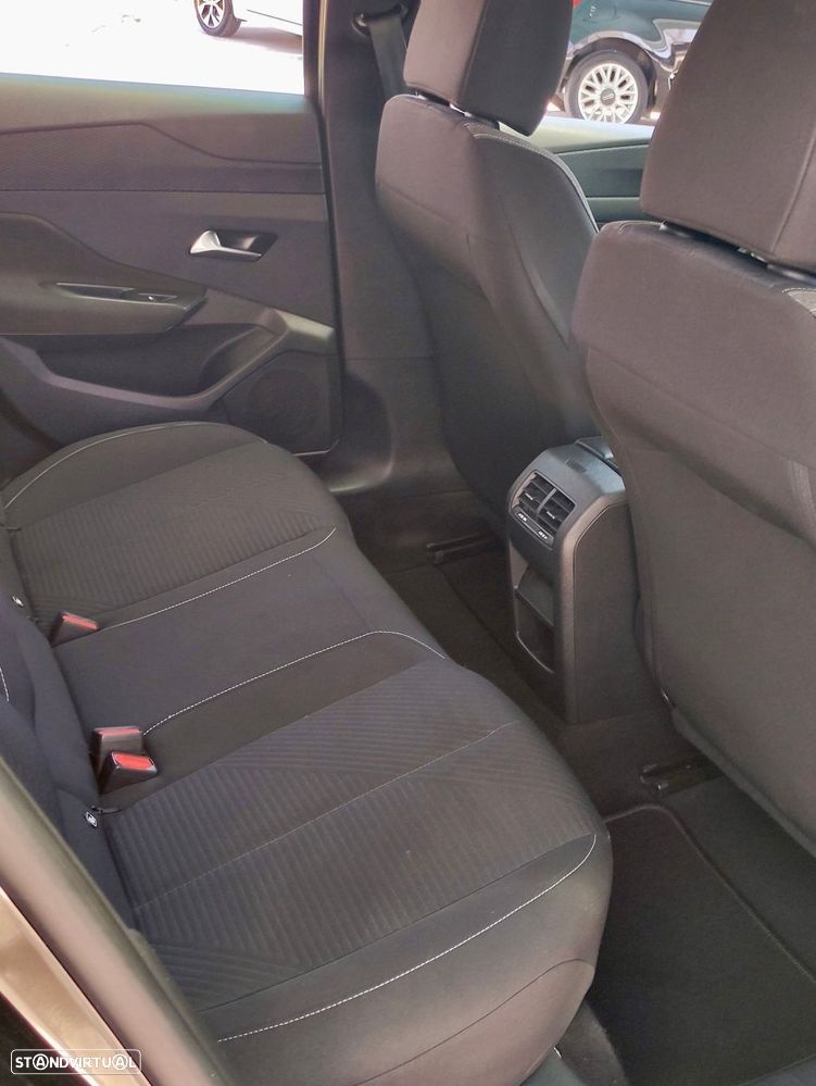 Peugeot 308 SW 1.5 BlueHDi Active Pack — fotografia 22