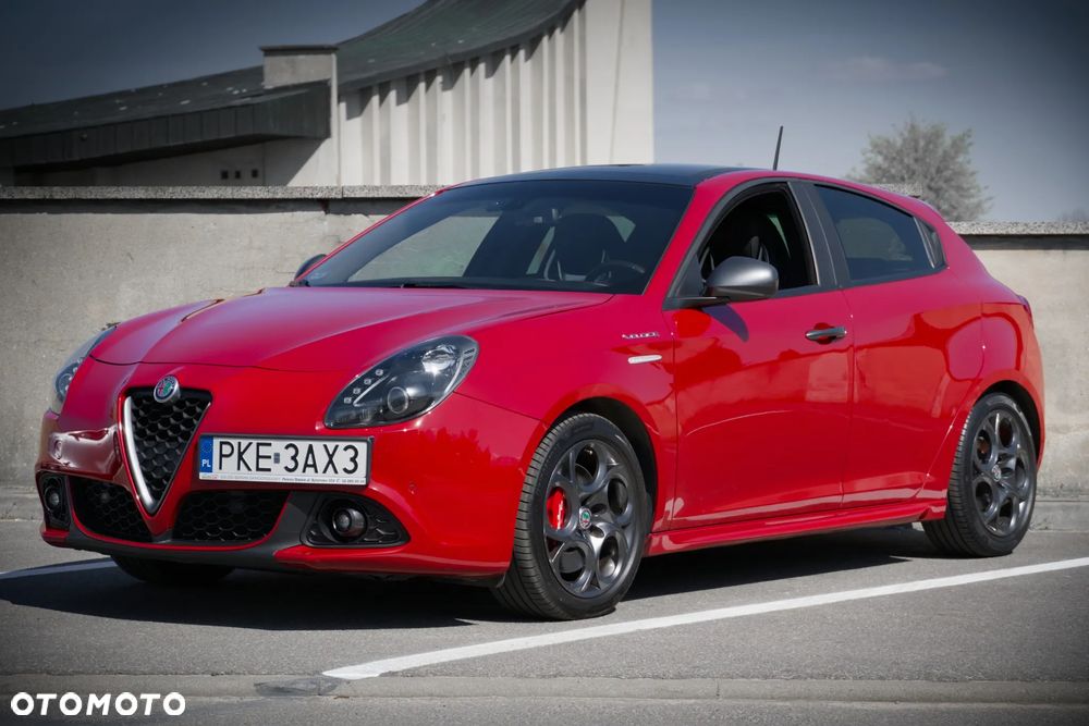 Alfa Romeo Giulietta 1750 TBi Veloce TCT - 2