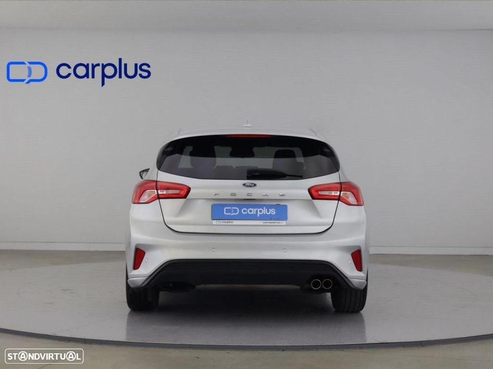Ford Focus 1.0 EcoBoost MHEV ST-Line — fotografia 6