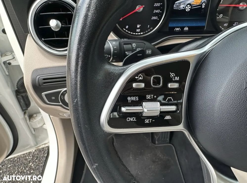 Mercedes-Benz GLC 220 d 4Matic 9G-TRONIC Exclusive - 9