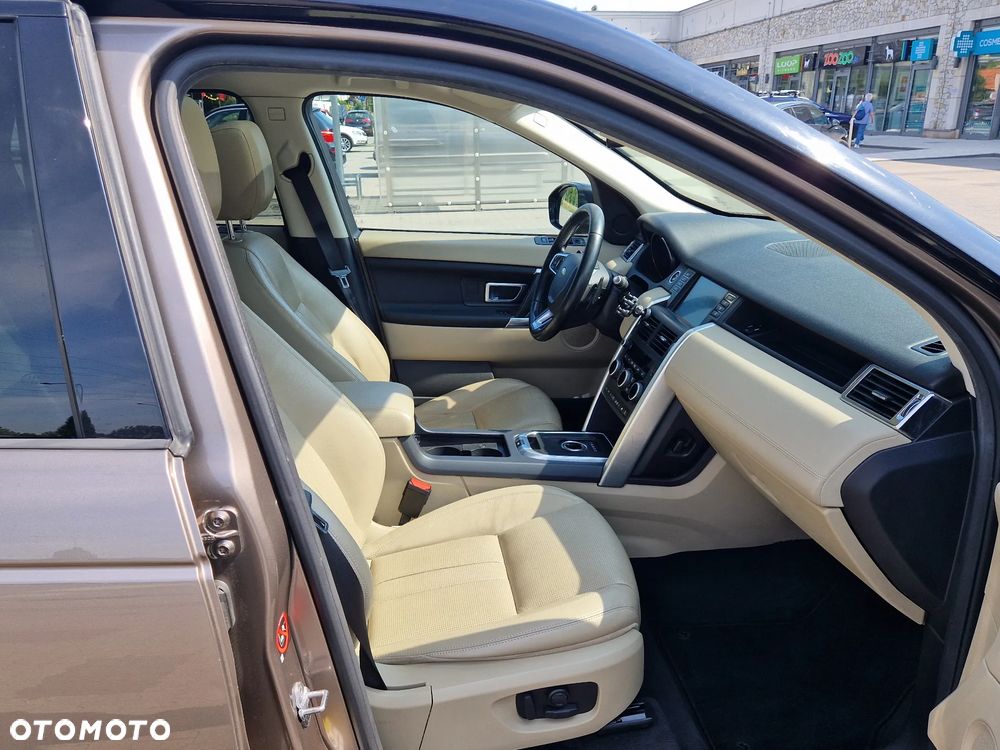 Land Rover Discovery Sport 2.0 TD4 HSE - 16