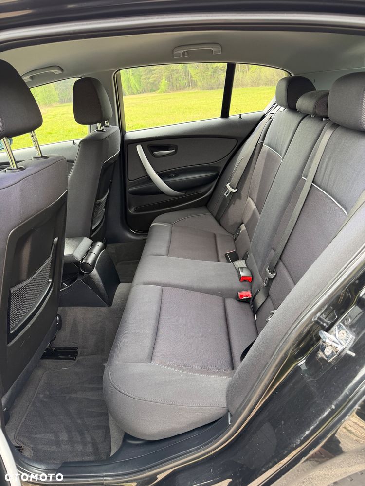 BMW Seria 1 120d DPF Edition Lifestyle - 12