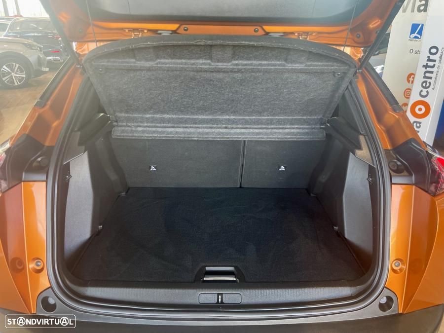 Peugeot 2008 1.2 PureTech Active Pack EAT8 - 29