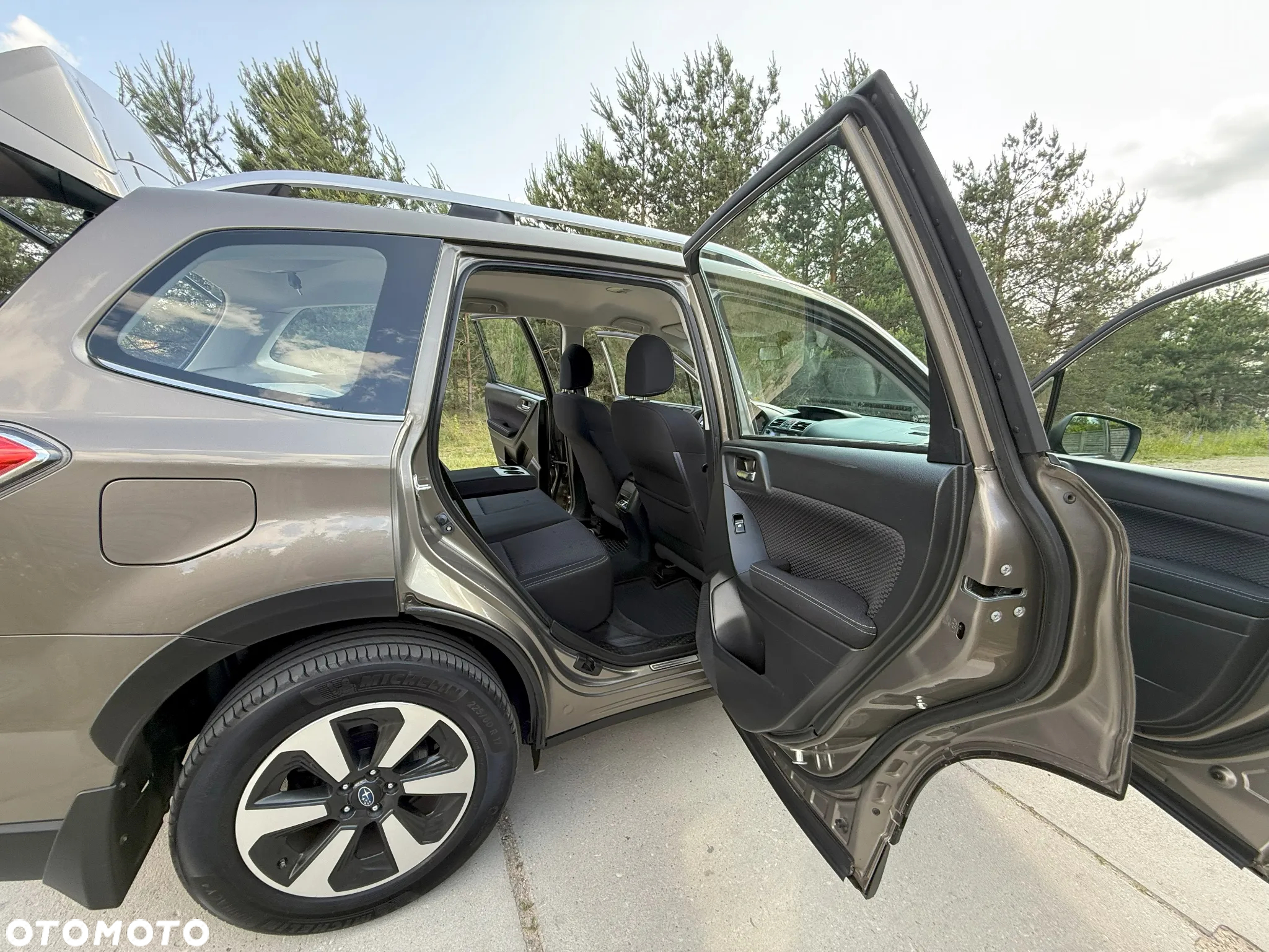 Subaru Forester 2.0i Comfort Lineartronic - 18