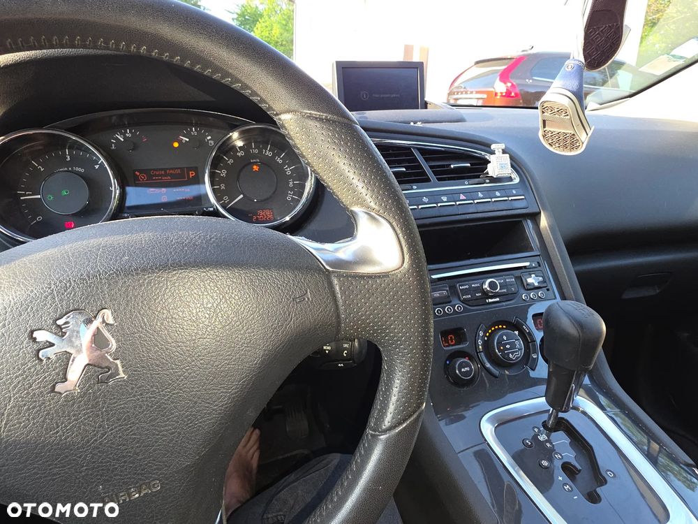 Peugeot 5008 2.0 HDi Allure 7os - 9