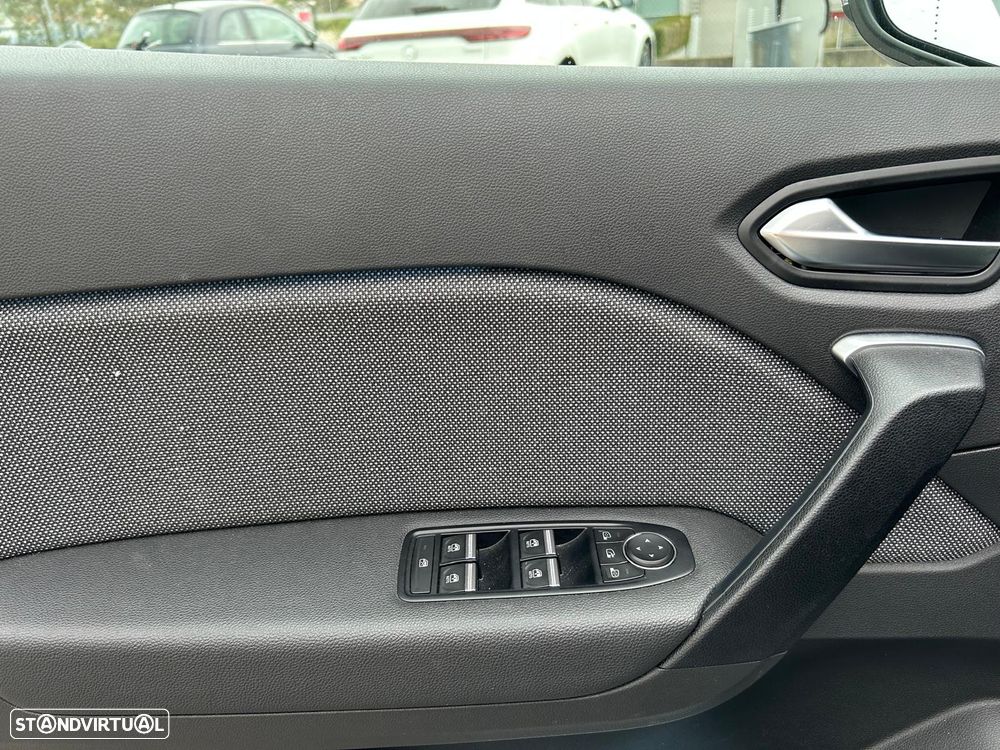 Renault Captur 1.0 TCe Techno Bi-Fuel - 15