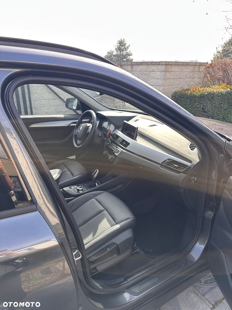 BMW X1 sDrive18i - 15