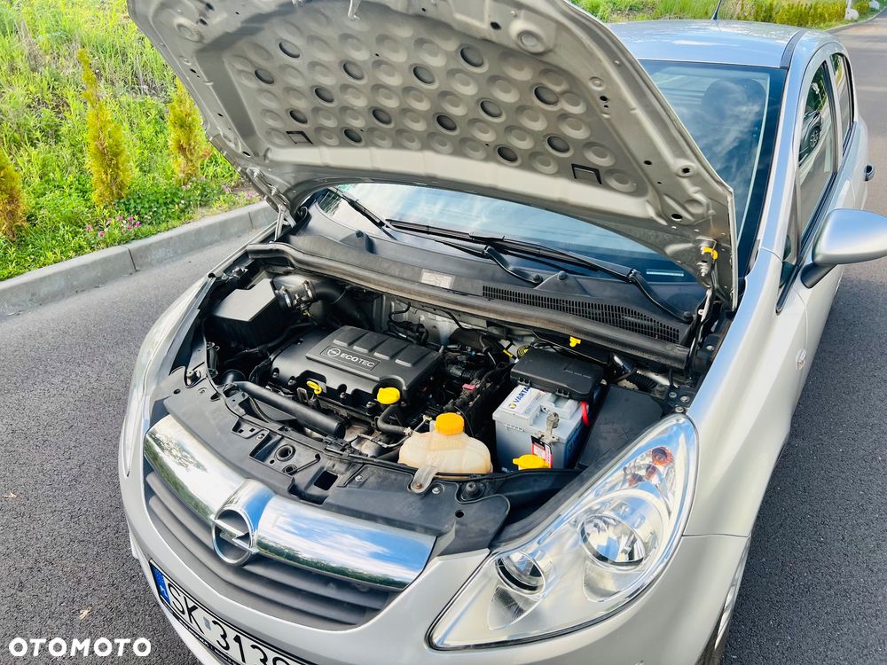 Opel Corsa 1.2 16V Essentia - 31