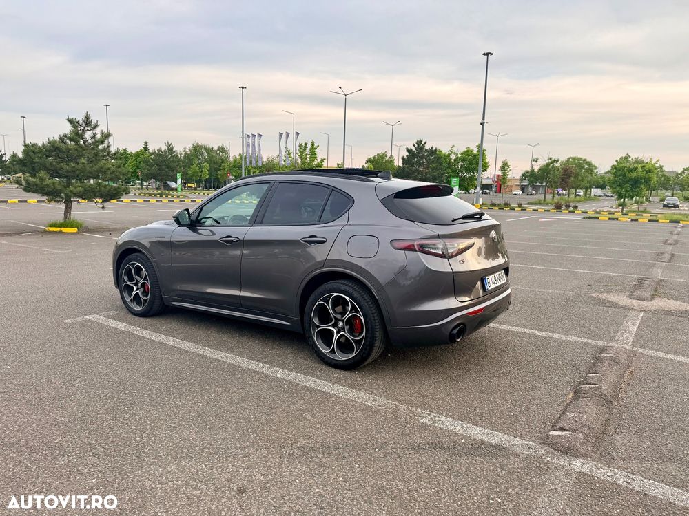 Alfa Romeo Stelvio 2.0 Turbo 16V AT8-Q4 Veloce - 10