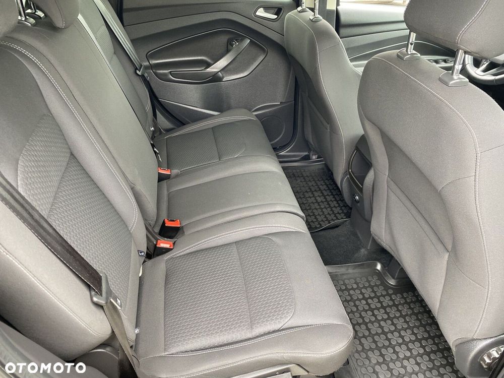 Ford Kuga - 14