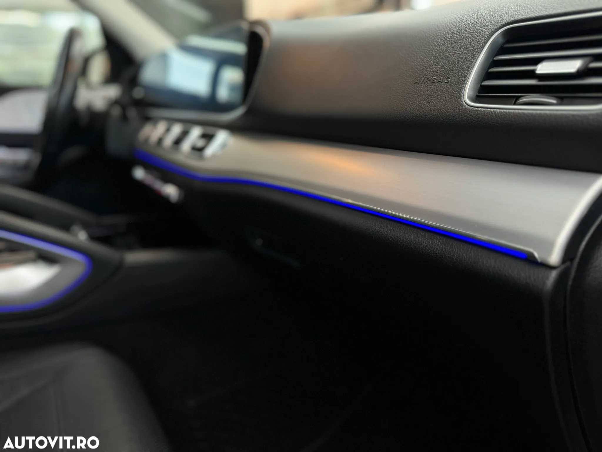 Mercedes-Benz GLE 300 d 4MATIC - 32