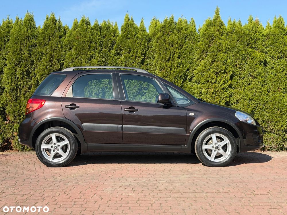 Suzuki SX4 1.6 VVT 4x4 Style - 14