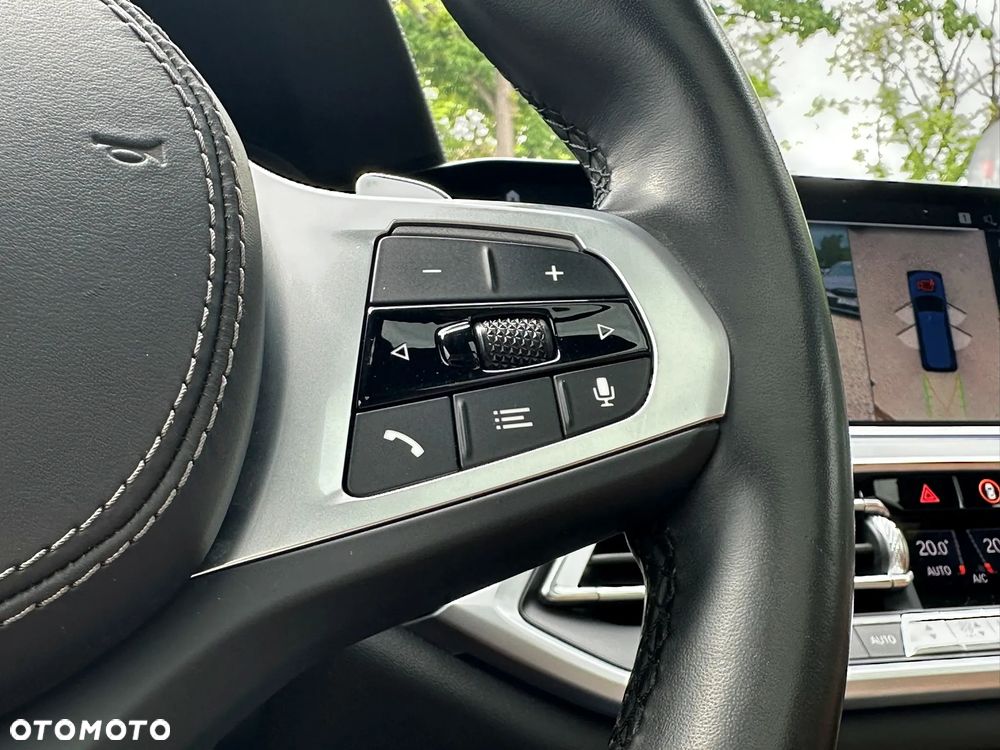 BMW X7 M50i sport - 37