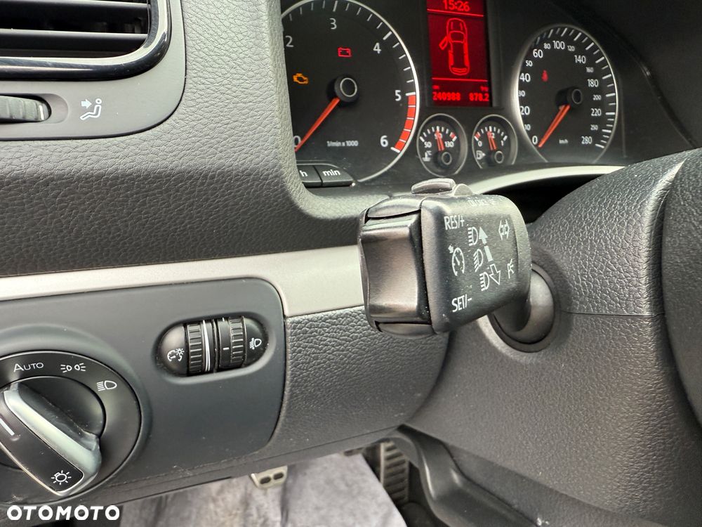 Volkswagen Scirocco 2.0 TDI Blue Motion Technologie Edition - 18