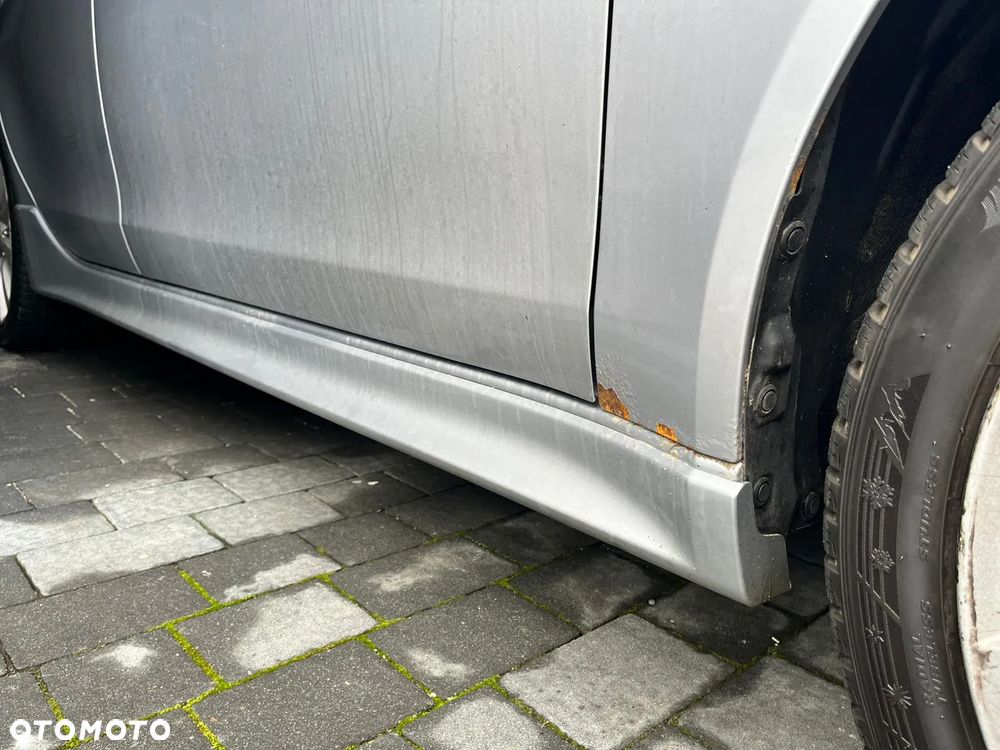 Mitsubishi Lancer 1.8 Intense - 18