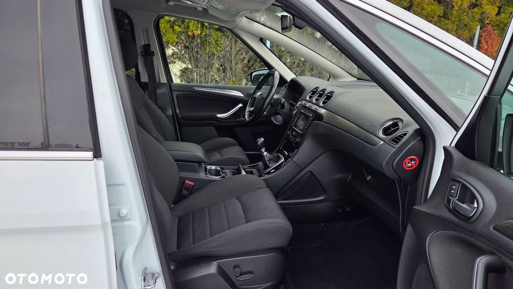 Ford S-Max 1.6 T Titanium - 24