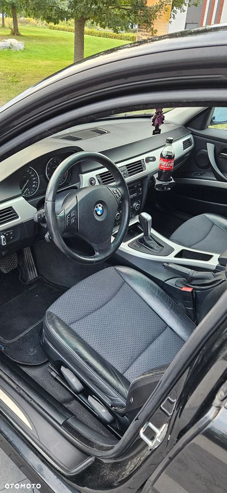 BMW Seria 3 320i - 13