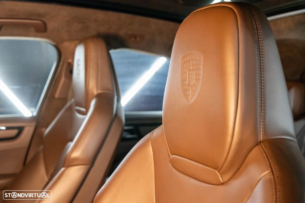Porsche Cayenne Coupé Turbo S E-Hybrid - 55