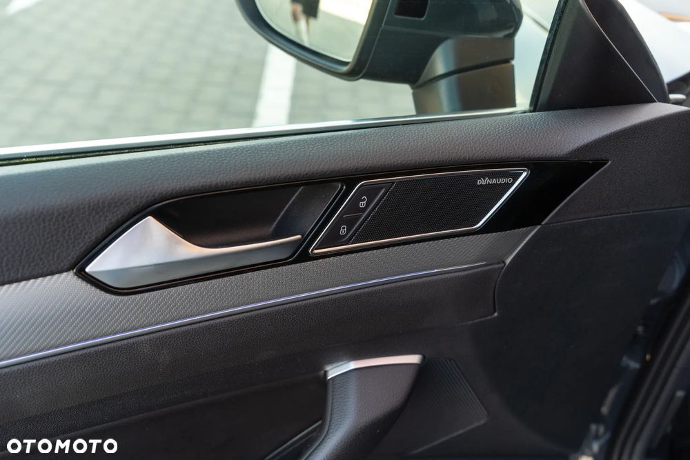 Volkswagen Arteon 2.0 TSI R-Line DSG - 17