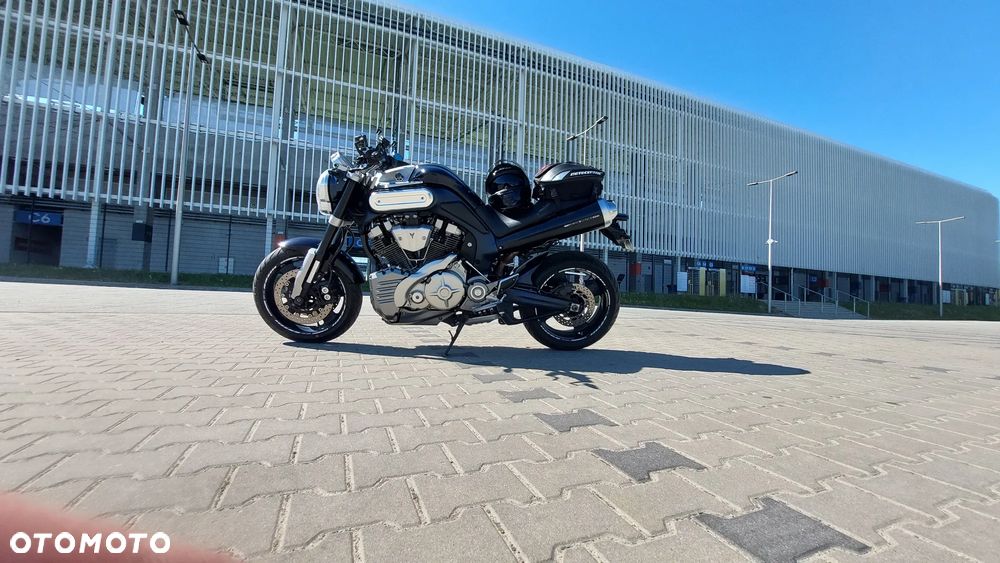 Yamaha MT - 2