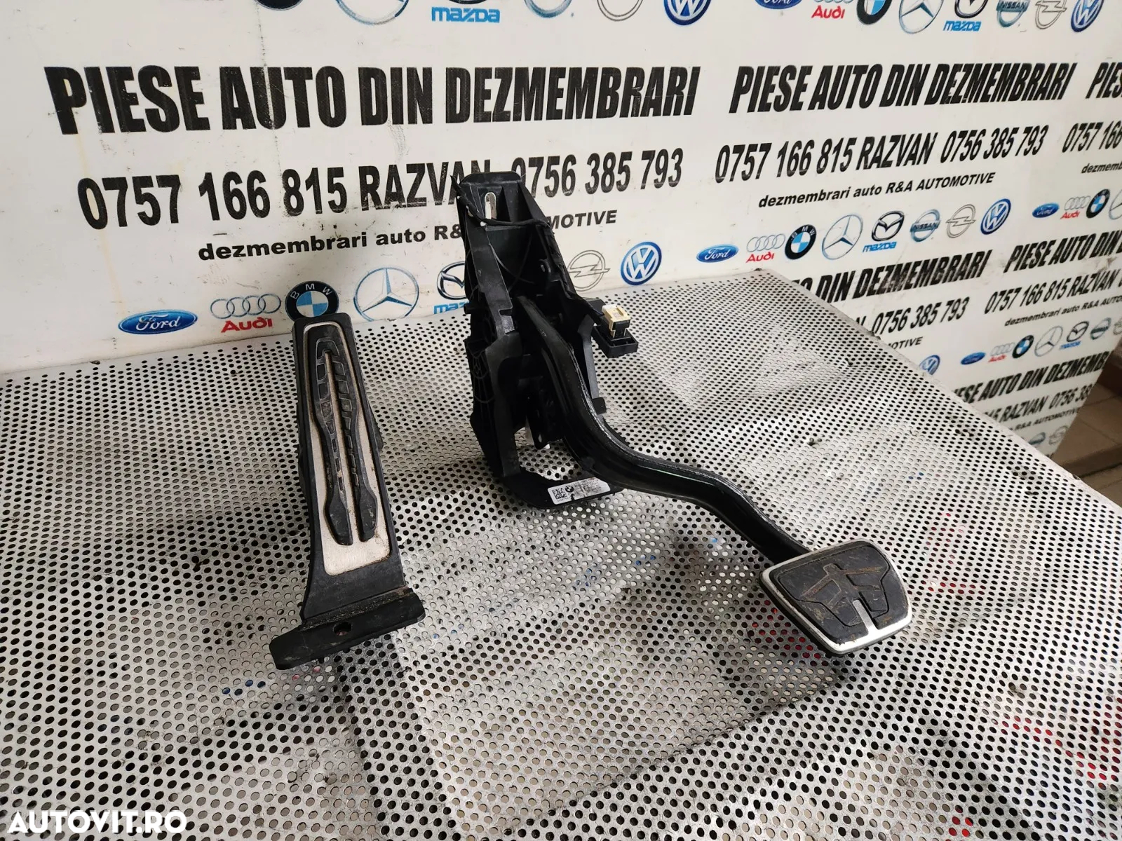 Pod Pedalier Bmw X3 X4 G01 G02 Pedala Acceleratie Frana Bmw X3 X4 G01 G02 Volan Stanga Dezmembrez B - 3