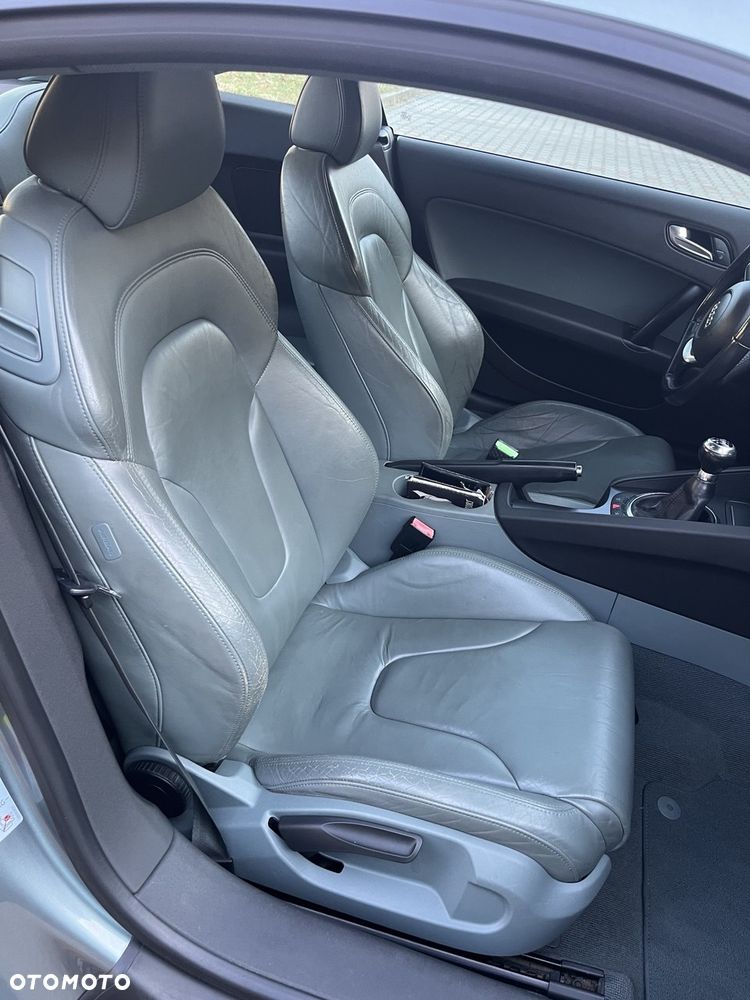 Audi TT Coupé - 14