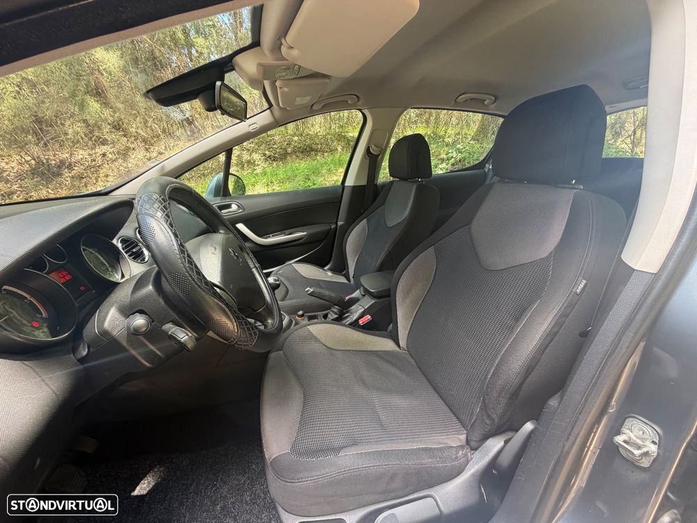 Peugeot 308 1.6 HDi Executive - 10