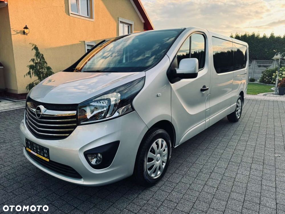 Opel Vivaro - 12