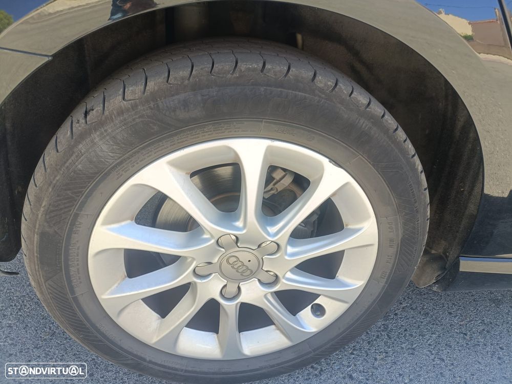 Audi A3 Sportback 1.6 TDI Attraction Ultra - 8