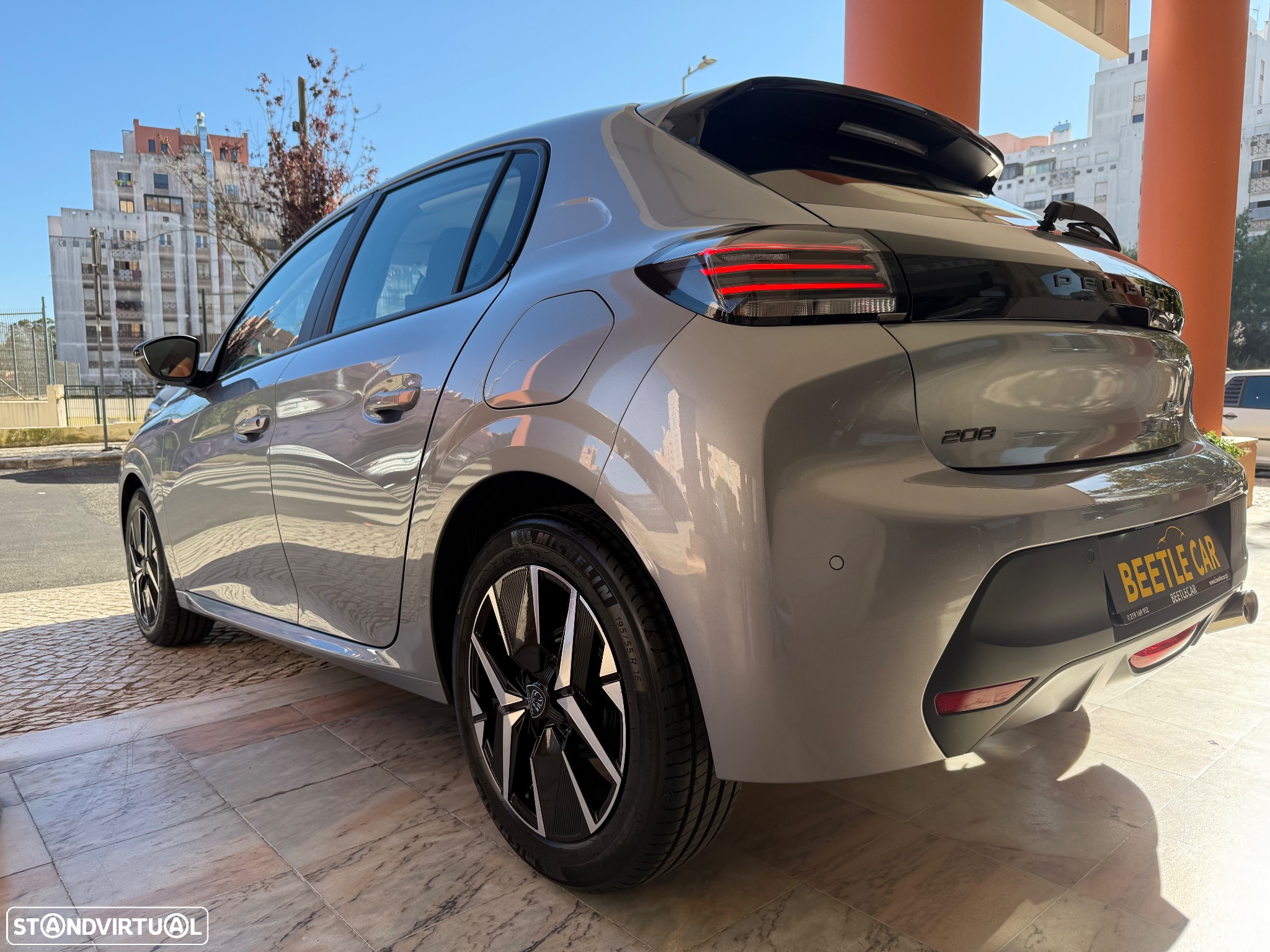 Peugeot 208 1.2 PureTech Active Pack - 13