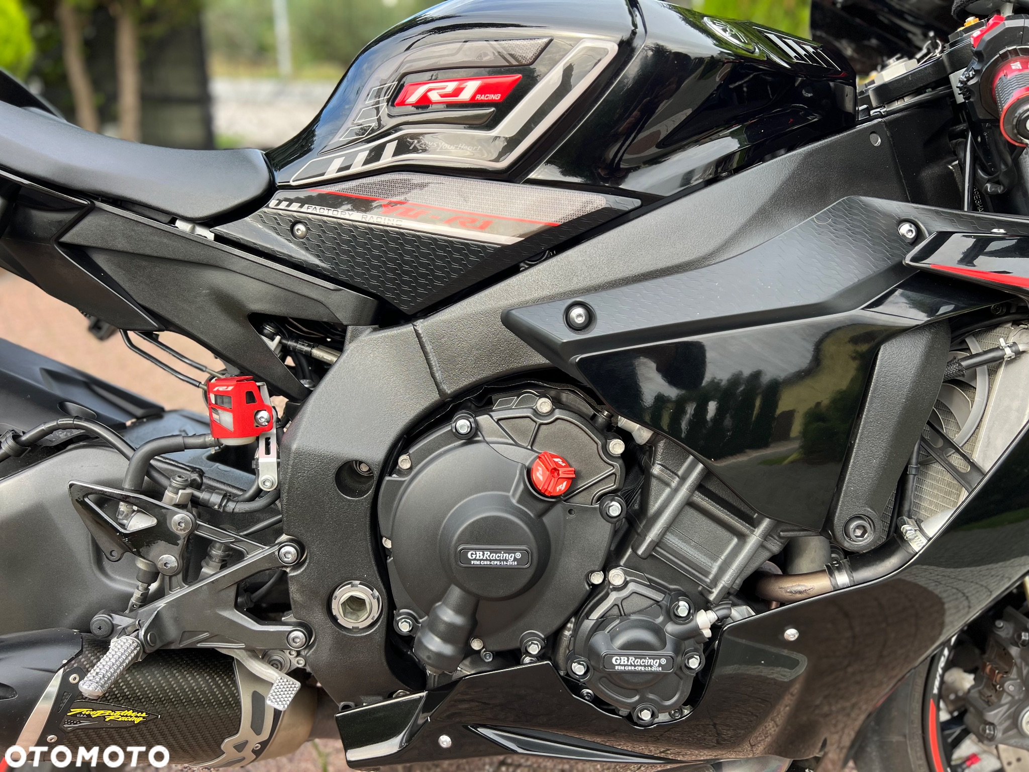 Yamaha R1 - 7