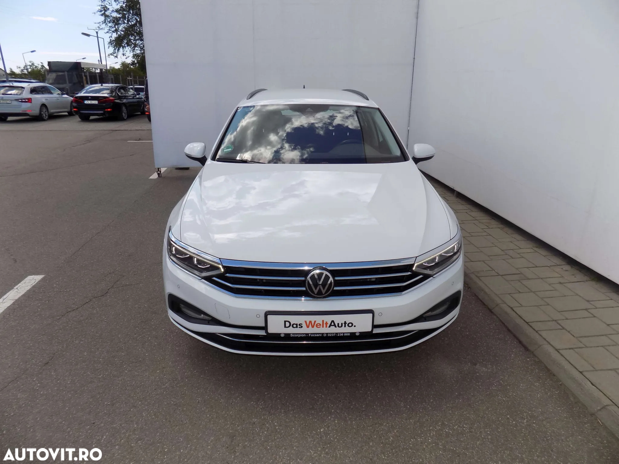 Volkswagen Passat Variant 2.0 TDI DSG Business - 9