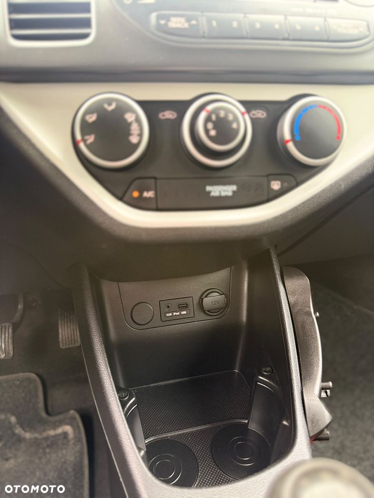 Kia Picanto 1.0 Dream Team Edition - 13